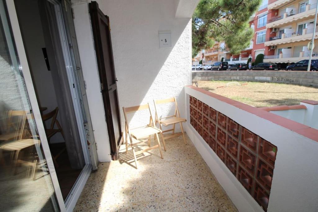 Appartement Situe A 100 M De La Plage Empuriabrava Kültér fotó