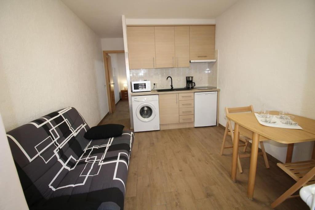Appartement Situe A 100 M De La Plage Empuriabrava Kültér fotó